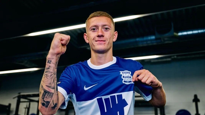 九游体育-伯明翰城客场战胜阿森纳，实现逆袭