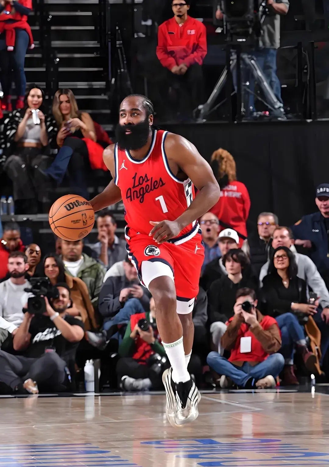 关于哈登双核拒绝公牛，篮网继续胜利的信息