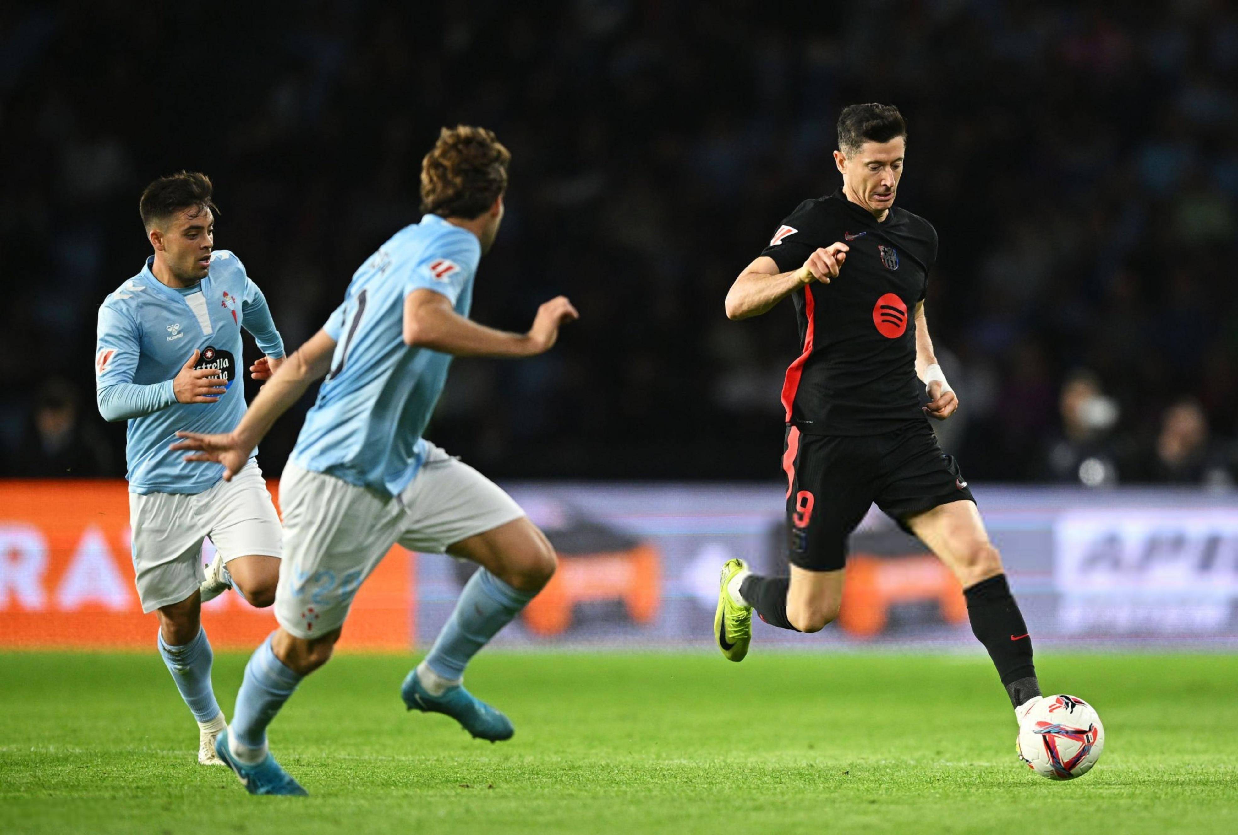 九游体育网页版-瓦伦西亚客场对阵塞尔塔，争夺积分保持