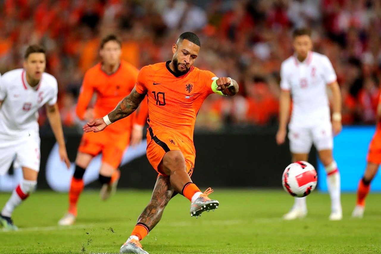 关于荷兰队斩获胜利,挺进下一轮比赛的信息 关于荷兰队斩获胜利,挺进下一轮比赛的信息