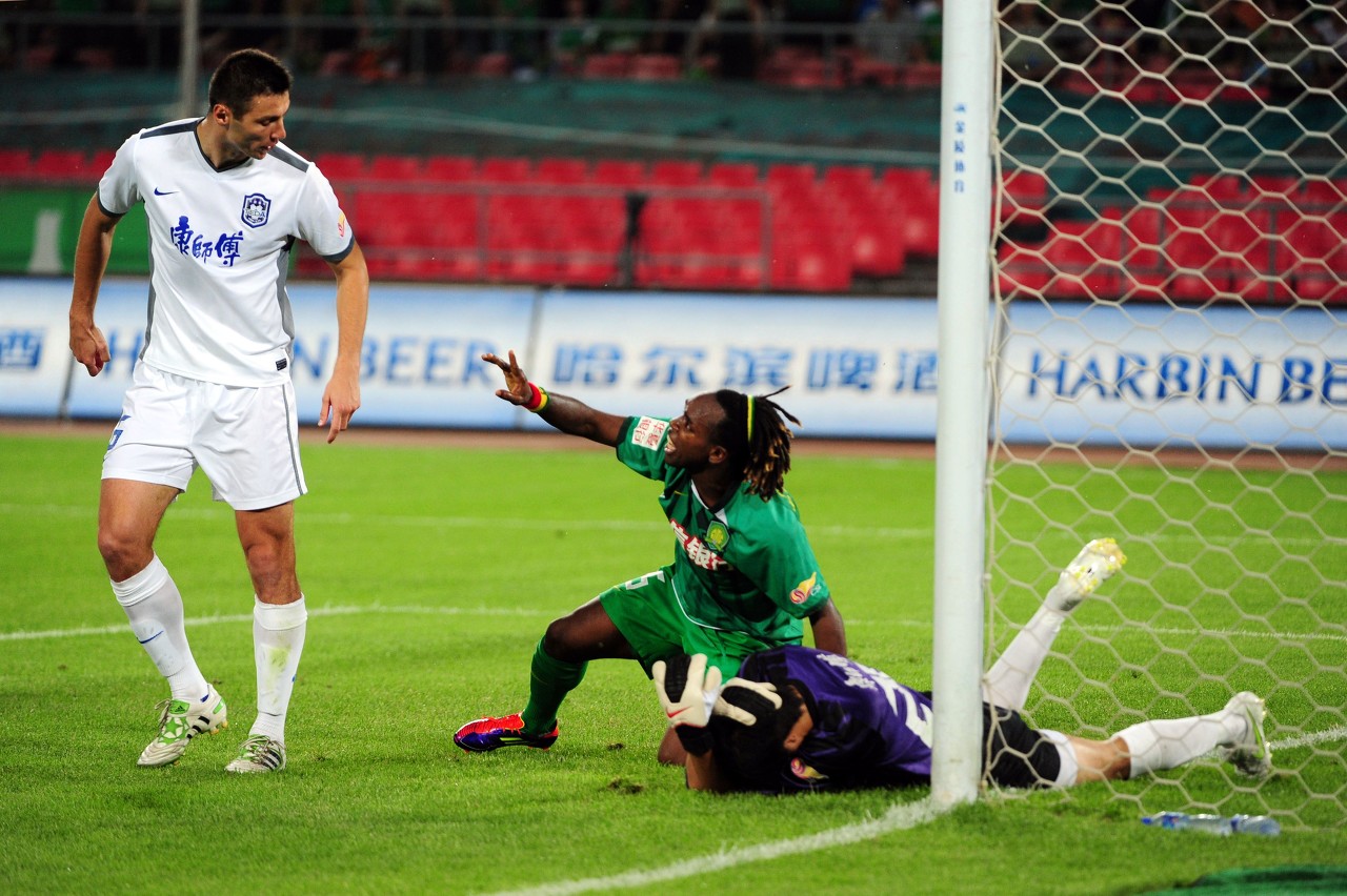 九游体育网页版入口-泰达抢眼晋级，成功闯入下一轮比赛