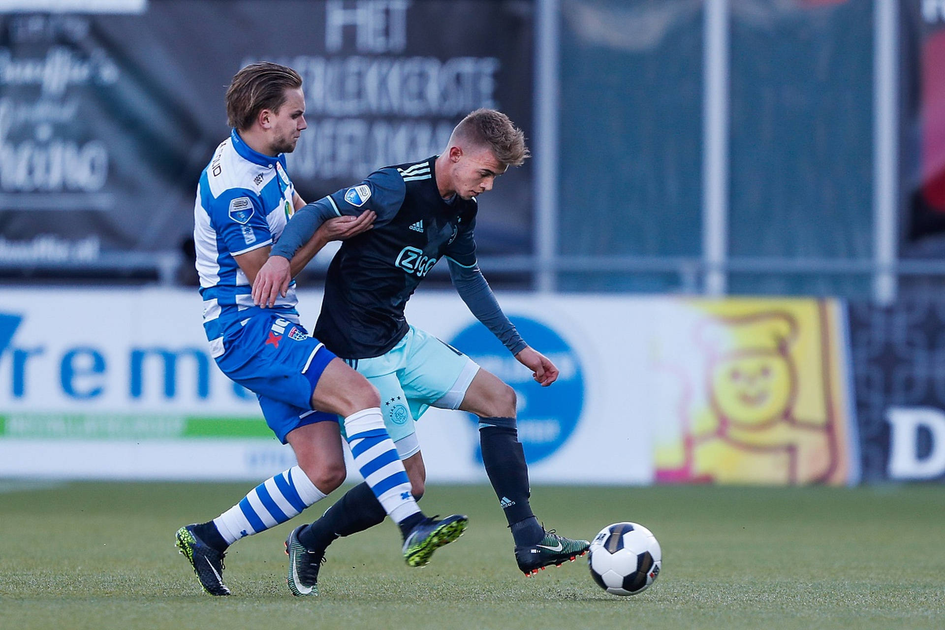 关于巴黎FC对阵尼斯，双方谁将占据上风？的信息