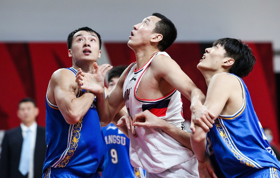 里昂球员致力推动球队精神面貌大变的简单介绍