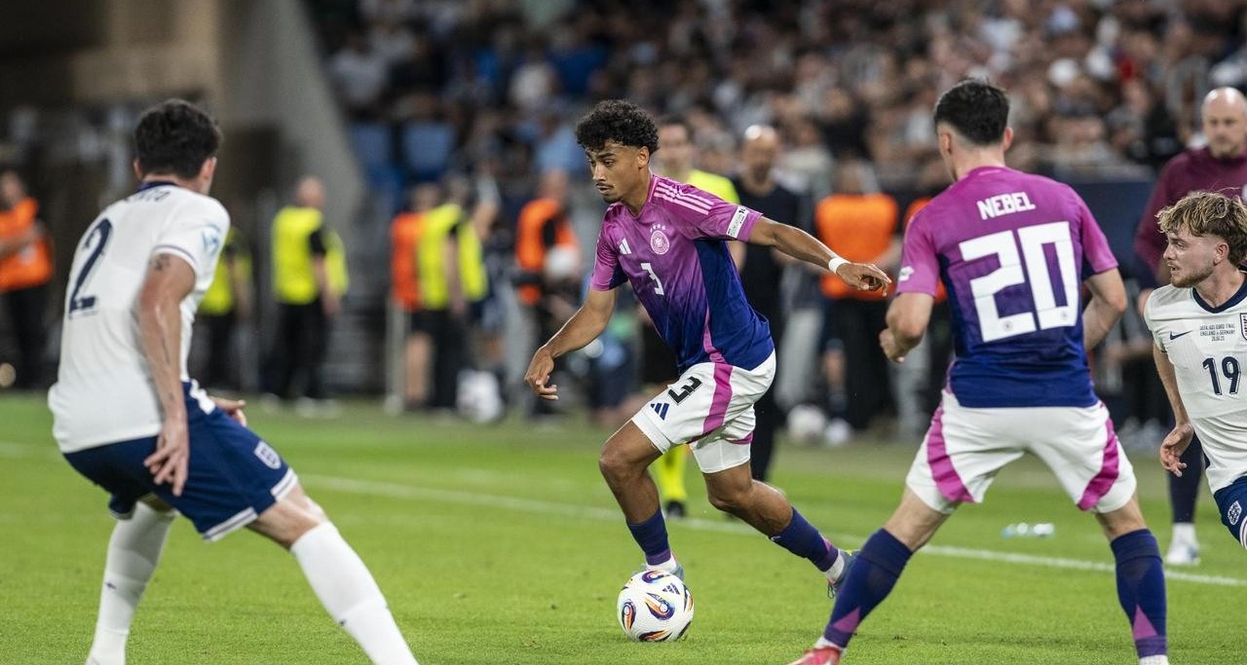 关于英格兰中场因累积黄牌下轮缺席比赛的信息 关于英格兰中场因累积黄牌下轮缺席比赛的信息