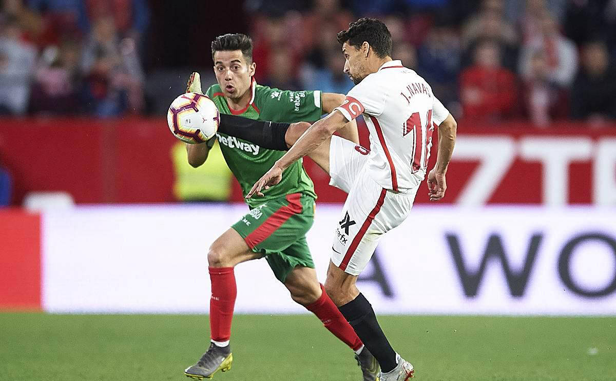 阿拉维斯客场大胜，意外击败对手